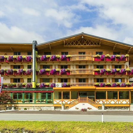 Hotel Barbarahof Saalbach, Inkl Jokercard Экстерьер фото